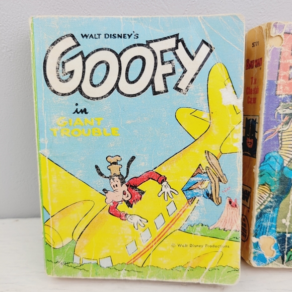 Vintage Little Big Books Disney Mickey Mouse Goofy Batman Tweety Lassy - Picture 8 of 16
